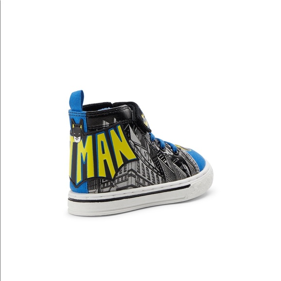 Batman Logo Casual High-Top Sneaker (Toddler Boys) - Picture 5 of 12